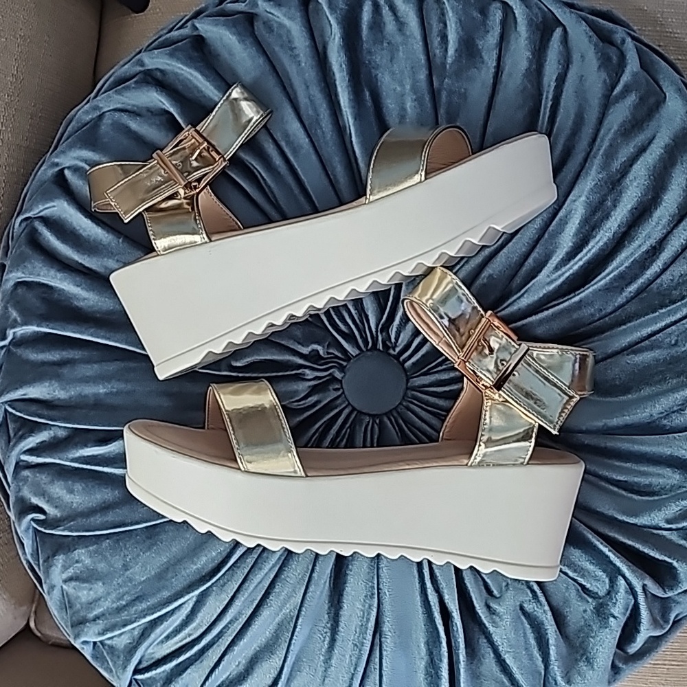 New platform sandals white and gold size 8